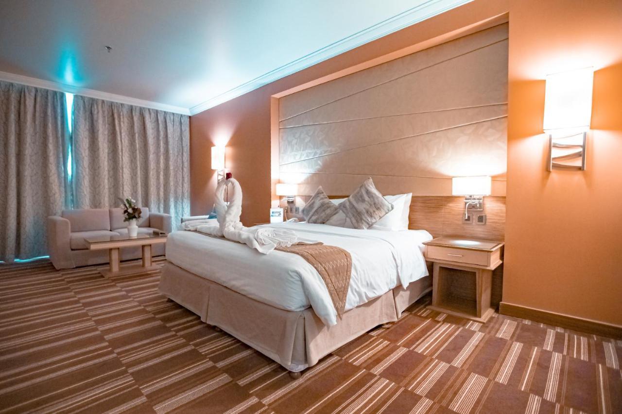 Golden Tulip Hotel Buraidah Al Qassim Eksteriør bilde