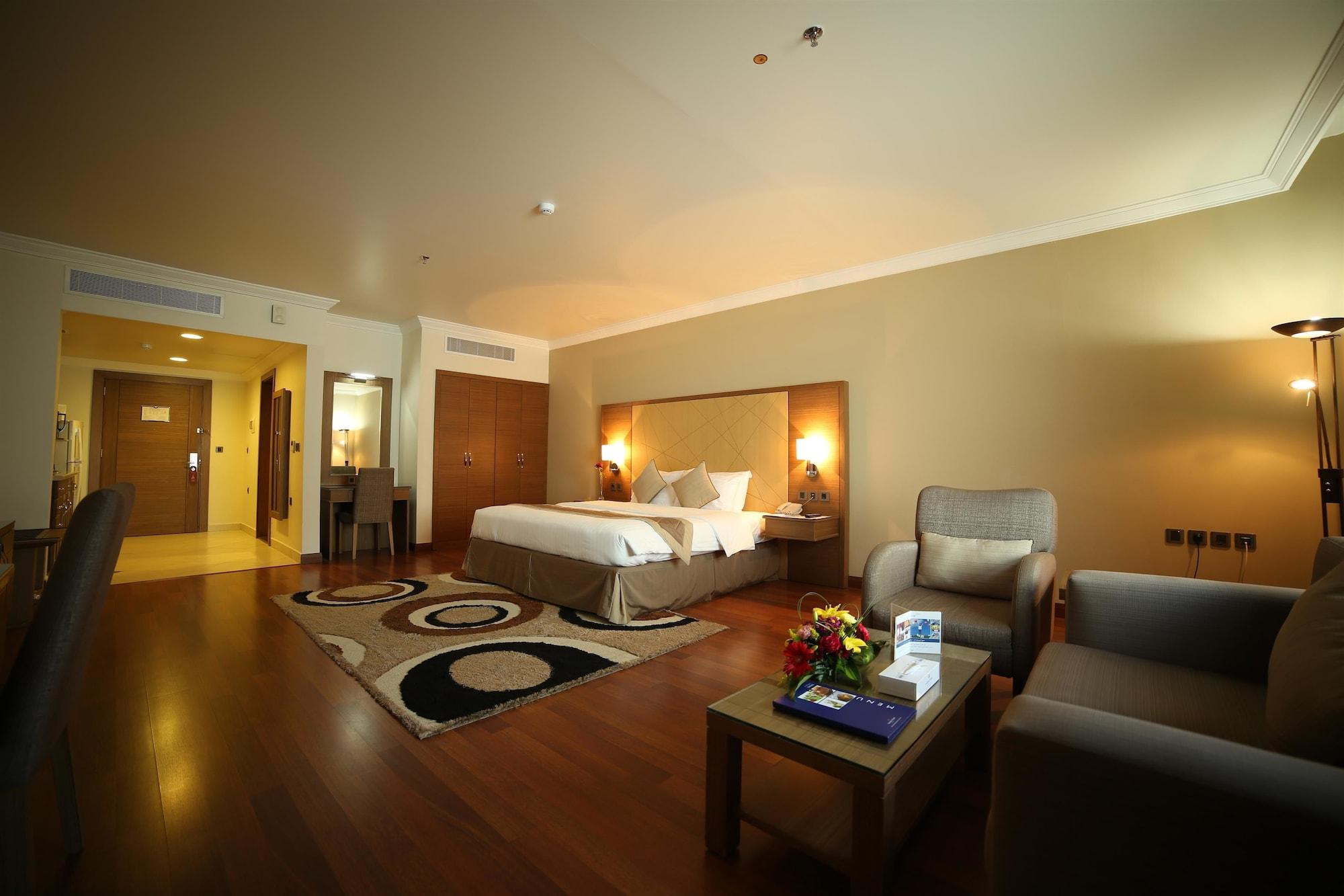 Golden Tulip Hotel Buraidah Al Qassim Eksteriør bilde